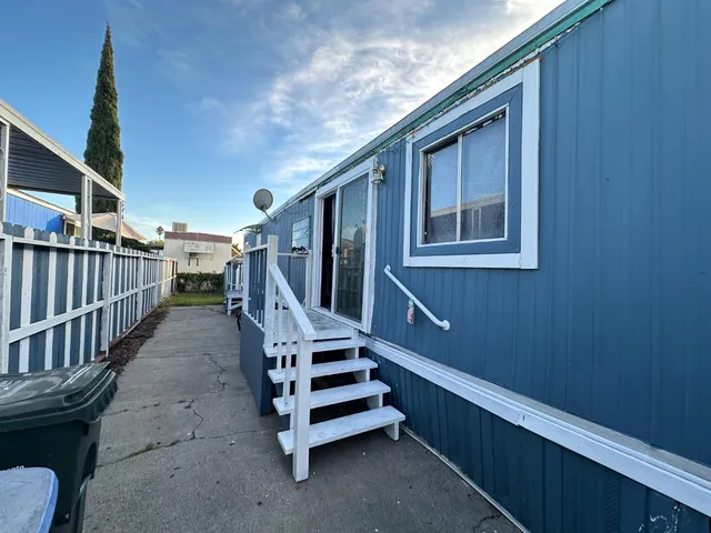 a view of a house with a outdoor space