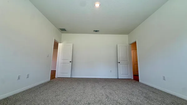 $2,900 | 1940 Lazy Acrs Street, Leander, TX 78641