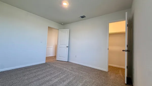 $2,900 | 1940 Lazy Acrs Street, Leander, TX 78641