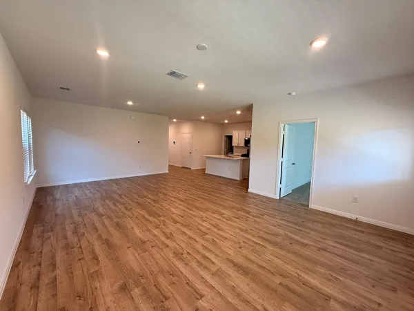 $2,900 | 1940 Lazy Acrs Street, Leander, TX 78641