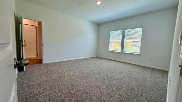 $2,900 | 1940 Lazy Acrs Street, Leander, TX 78641