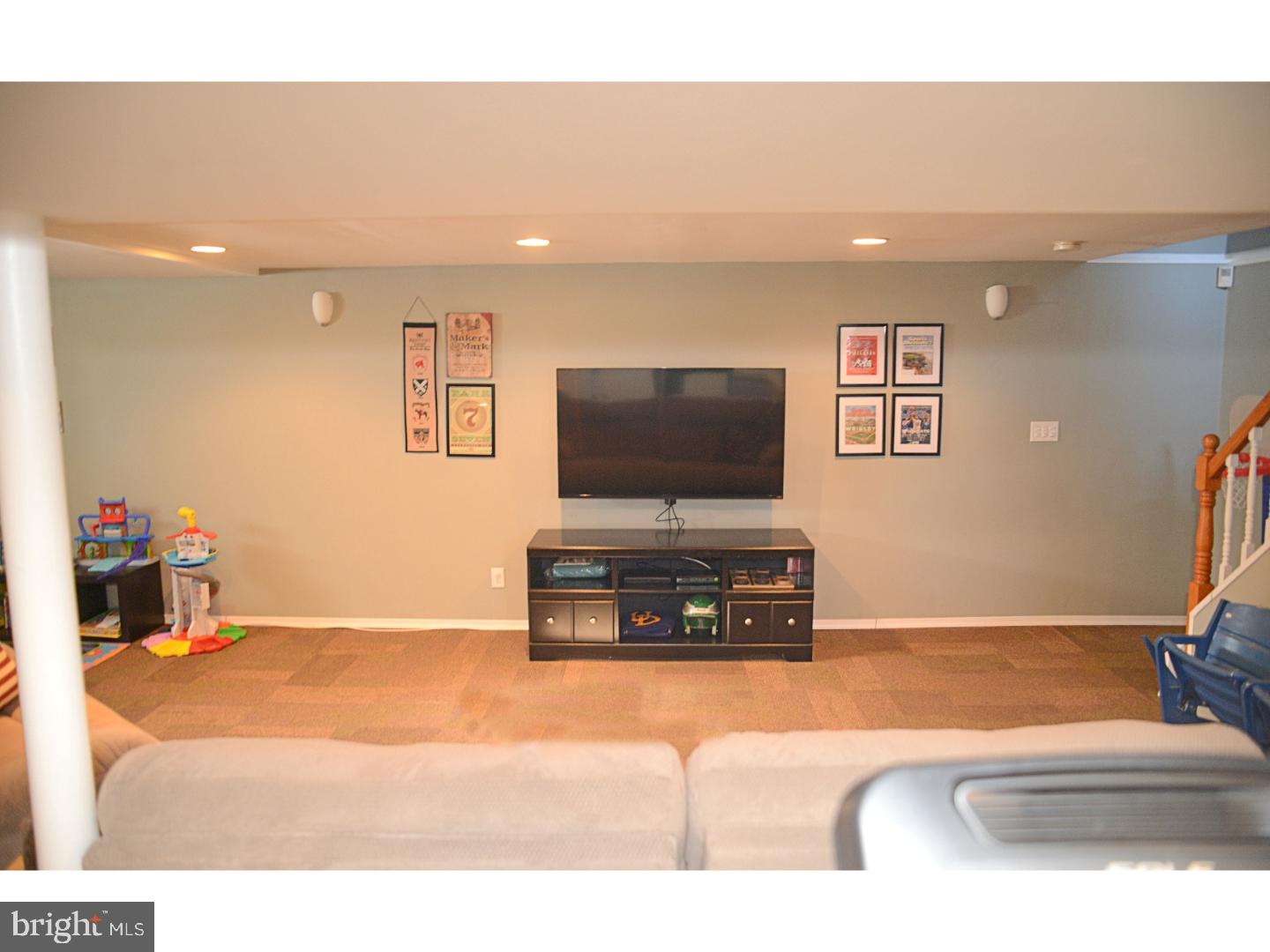 211 Wilson Road Blackwood, NJ 08012 - Photo 10 of 19