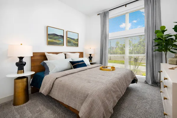 $3,615 | 555 Lakeview Parkway, Unit 3, Vernon Hills, IL 60061