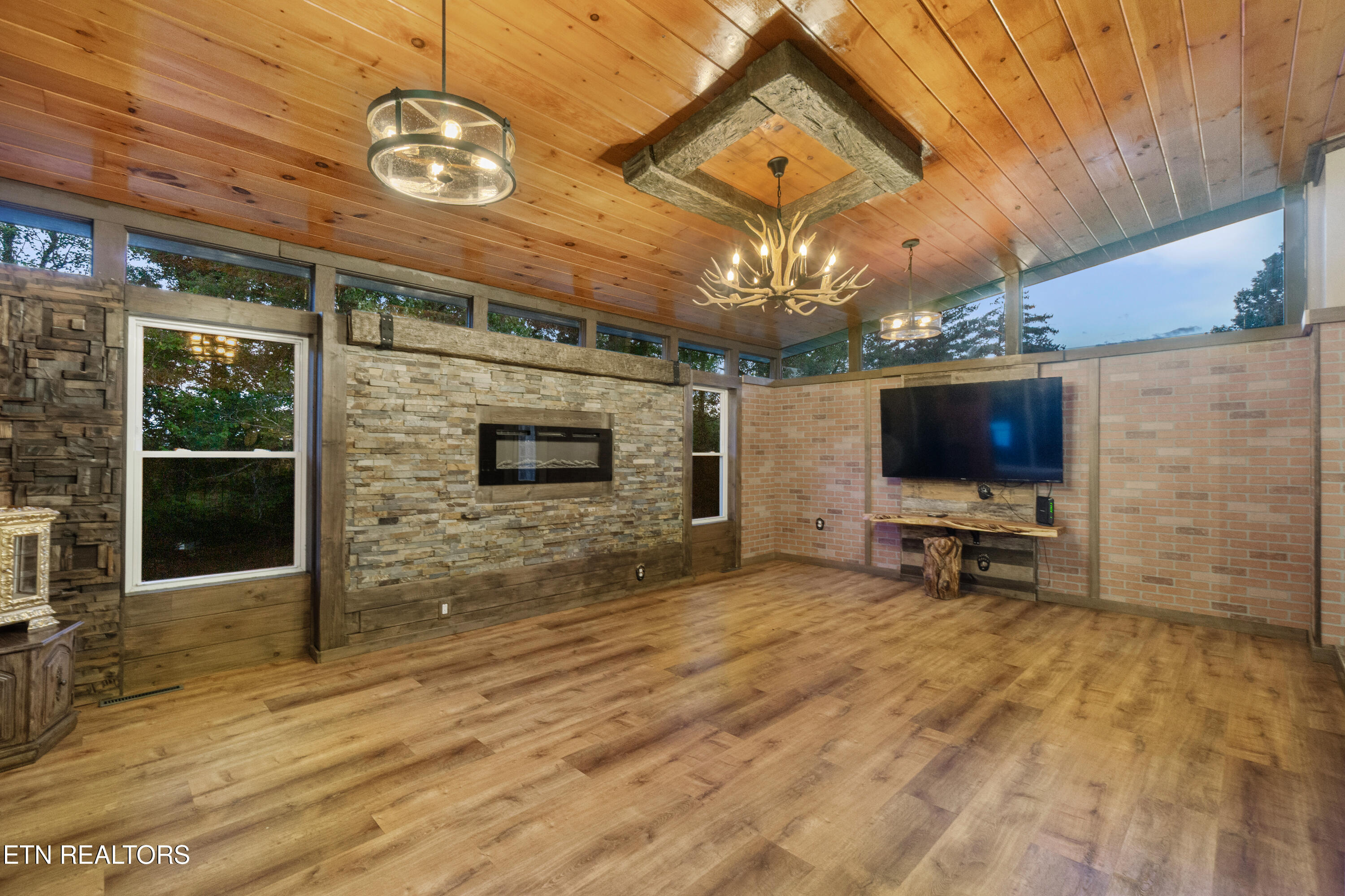 113 Pomona Road Oak Ridge, TN 37830 - Photo 13 of 46 113 Pomona Rd-24