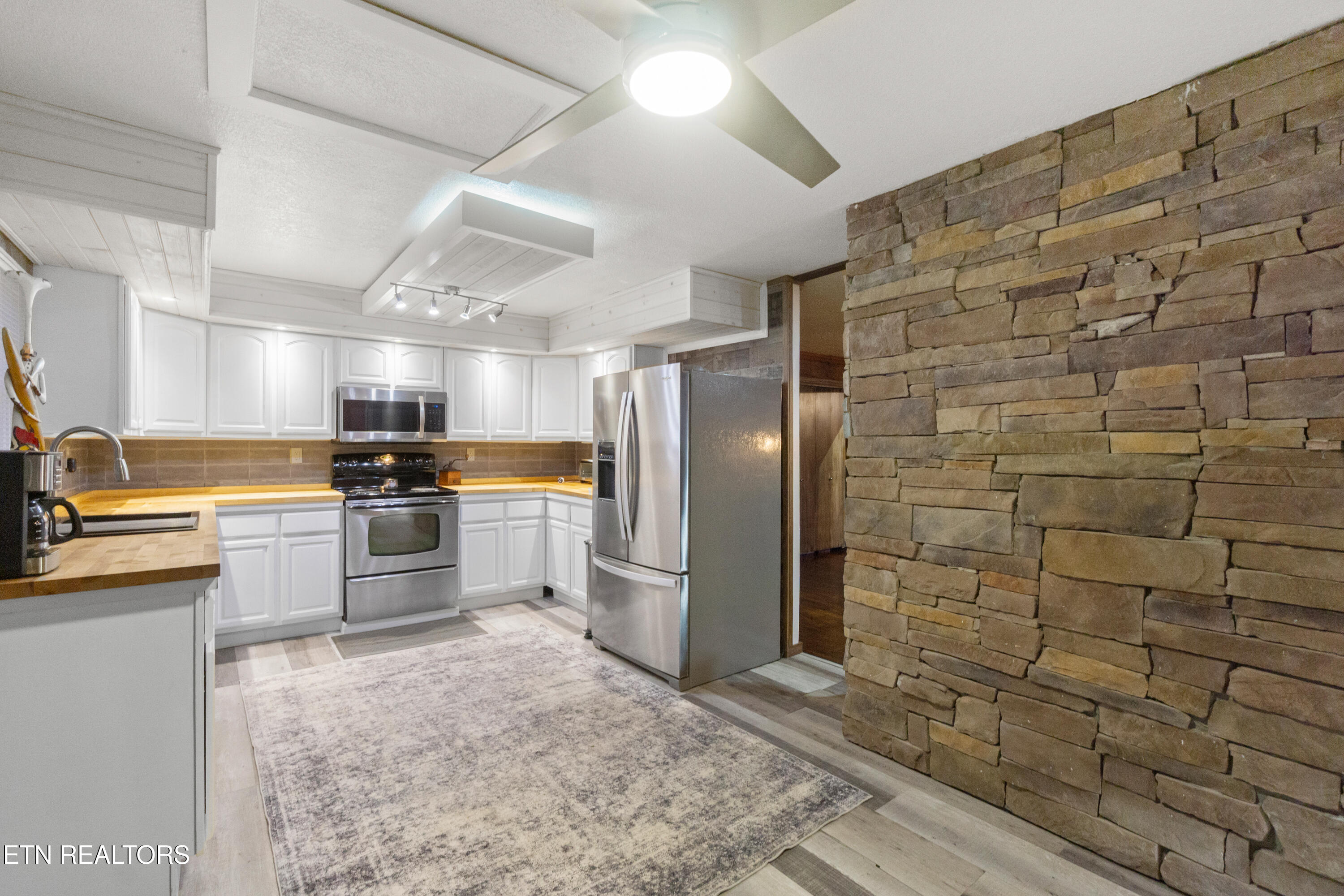 113 Pomona Road Oak Ridge, TN 37830 - Photo 16 of 46 113 Pomona Rd-27