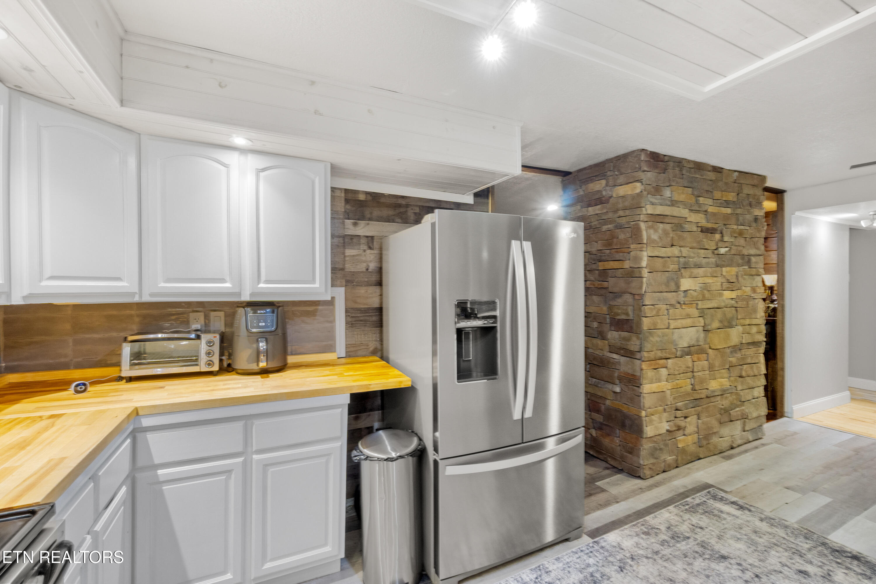 113 Pomona Road Oak Ridge, TN 37830 - Photo 20 of 46 113 Pomona Rd-31