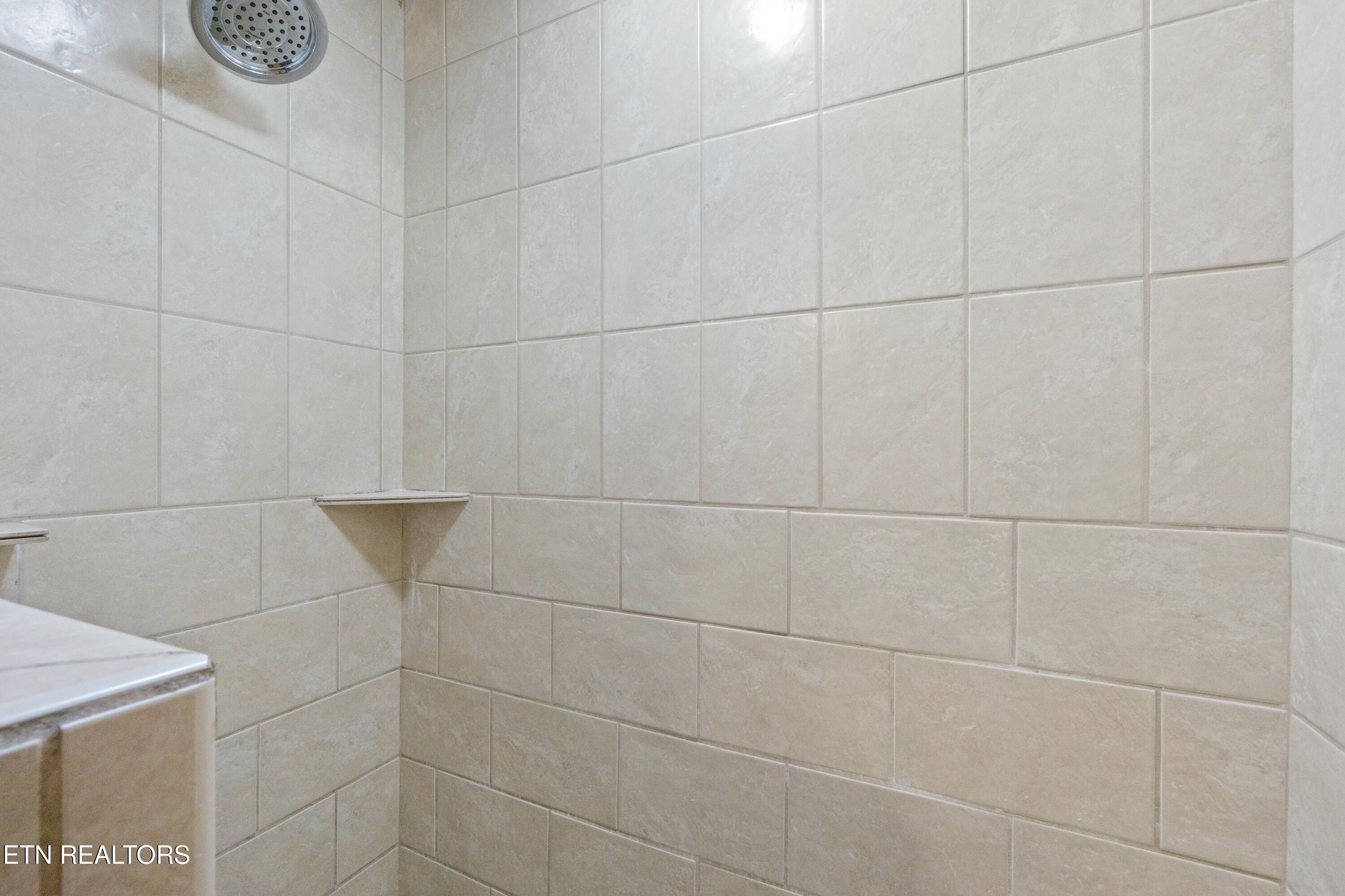 113 Pomona Road Oak Ridge, TN 37830 - Photo 33 of 46 113 Pomona Rd-46