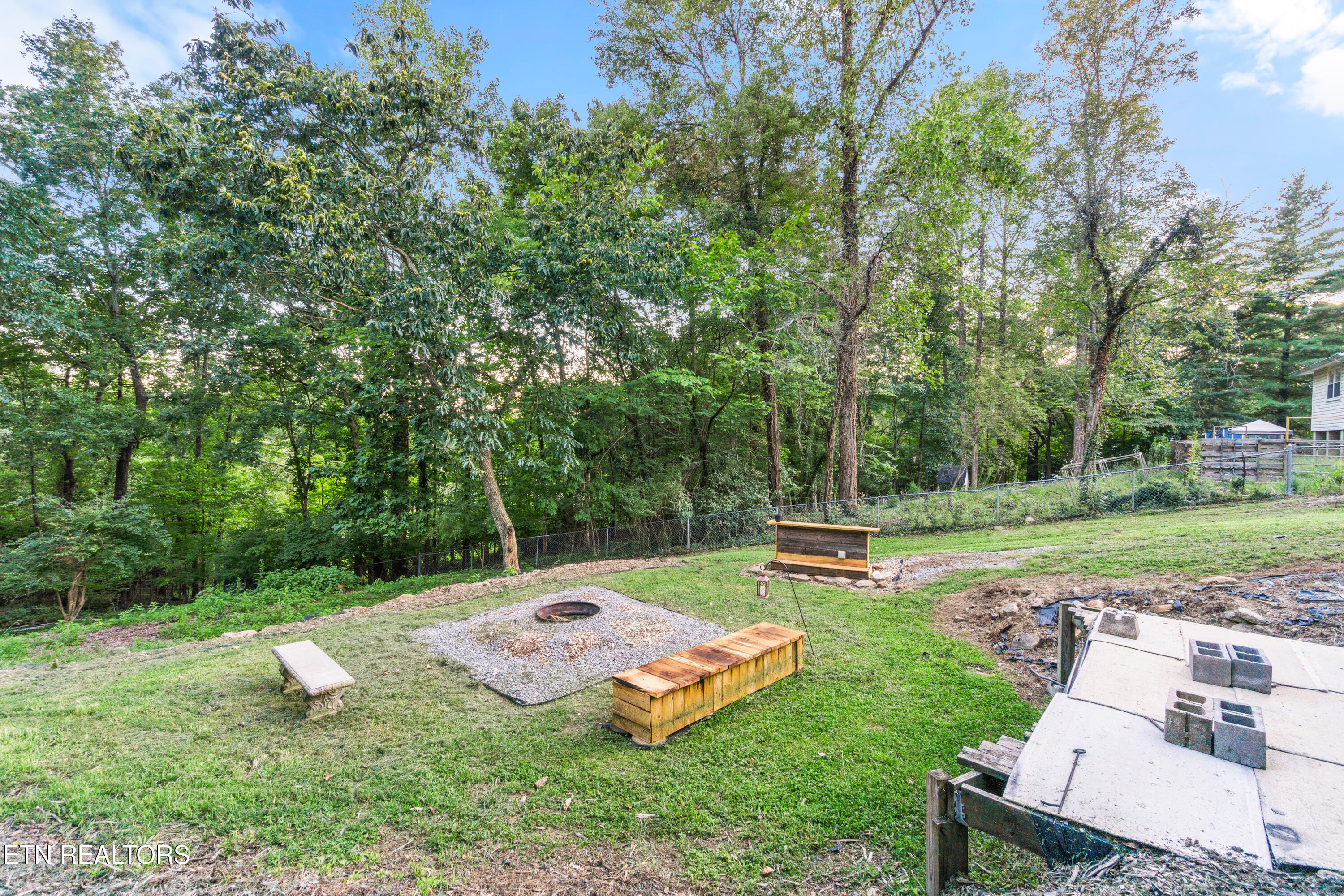 113 Pomona Road Oak Ridge, TN 37830 - Photo 45 of 46 113 Pomona Rd-11
