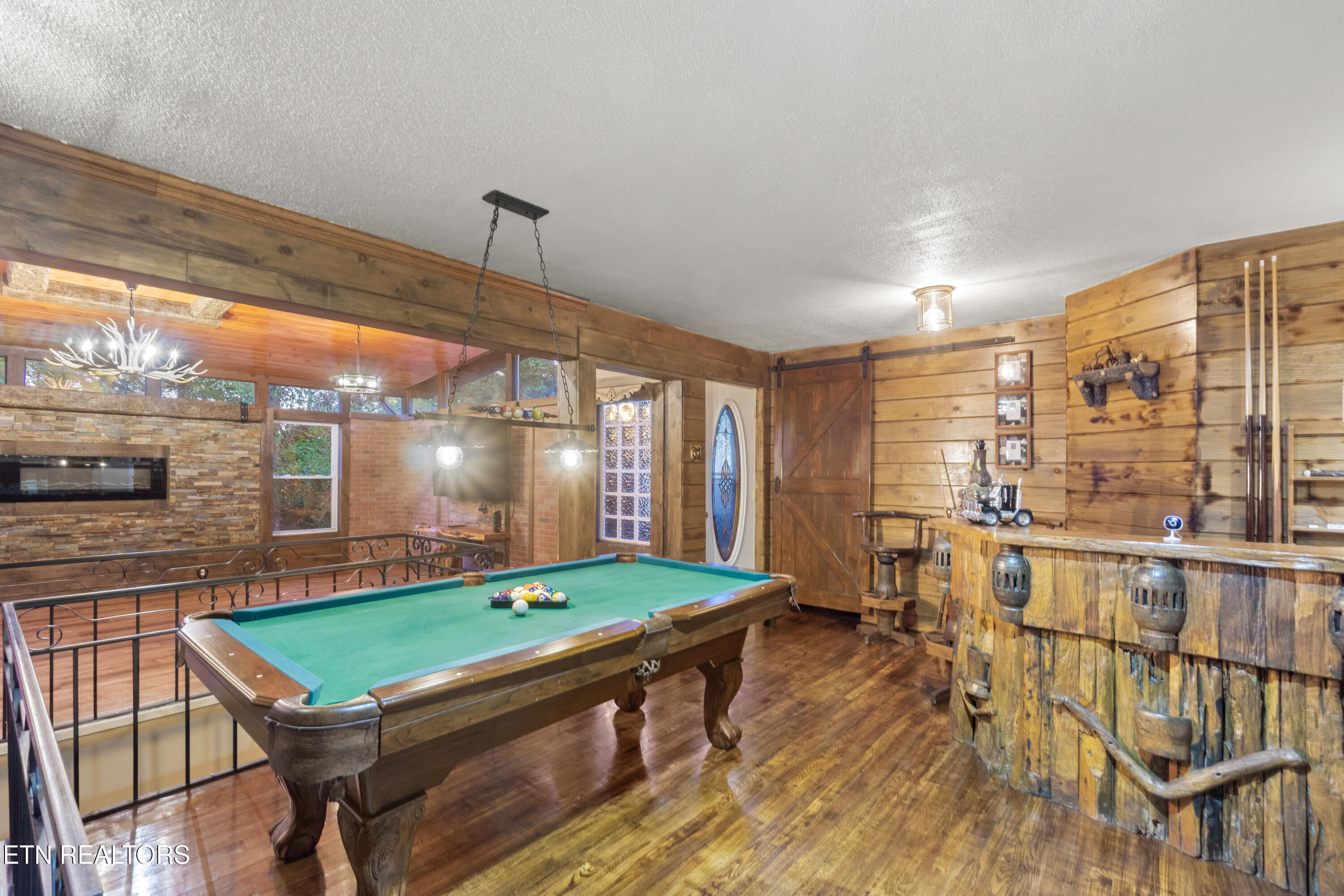 113 Pomona Road Oak Ridge, TN 37830 - Photo 6 of 46 113 Pomona Rd-17