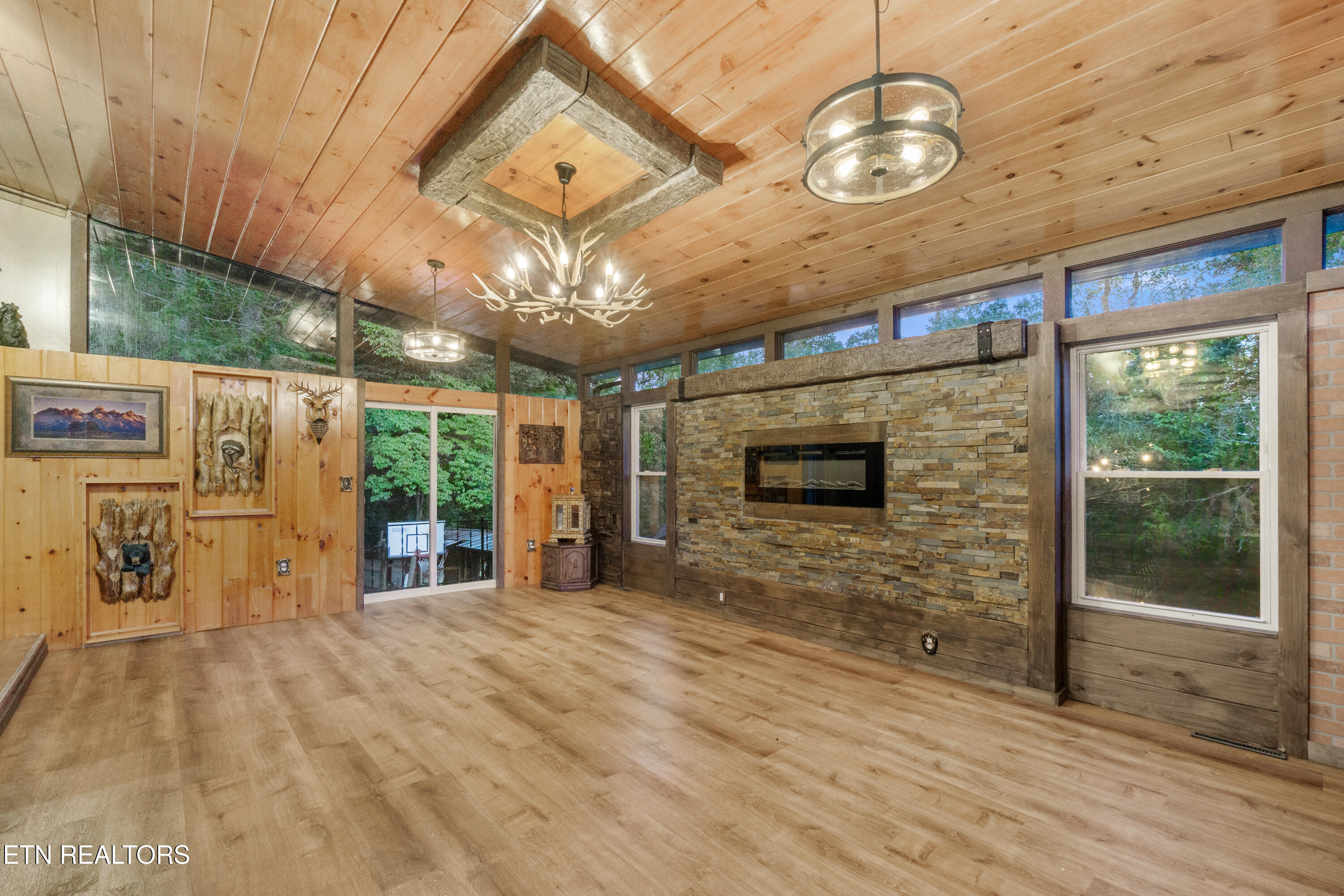 113 Pomona Road Oak Ridge, TN 37830 - Photo 10 of 46 113 Pomona Rd-21