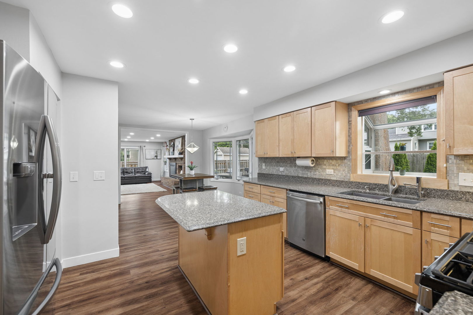 616 Edward Road Naperville, IL 60540 - Photo 10 of 35