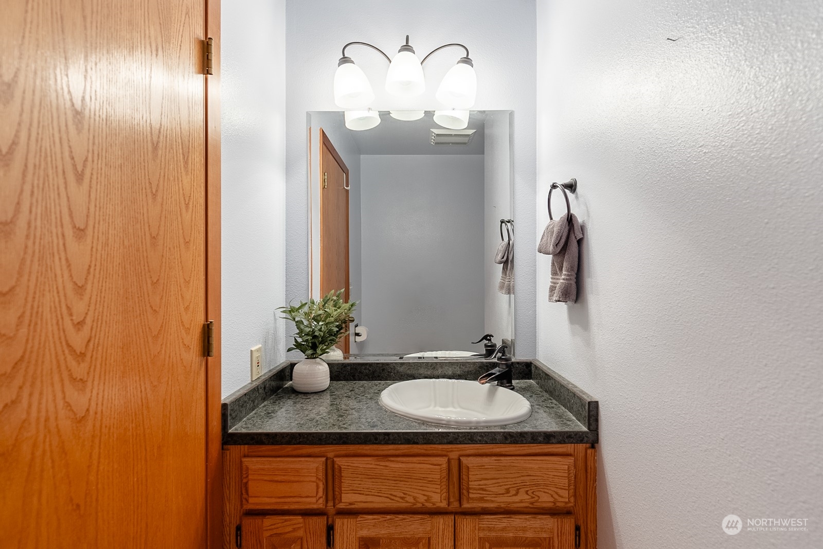 12501 Dodson Road Northwest Ephrata, WA 98823 - Photo 23 of 40 Gallery Image 23