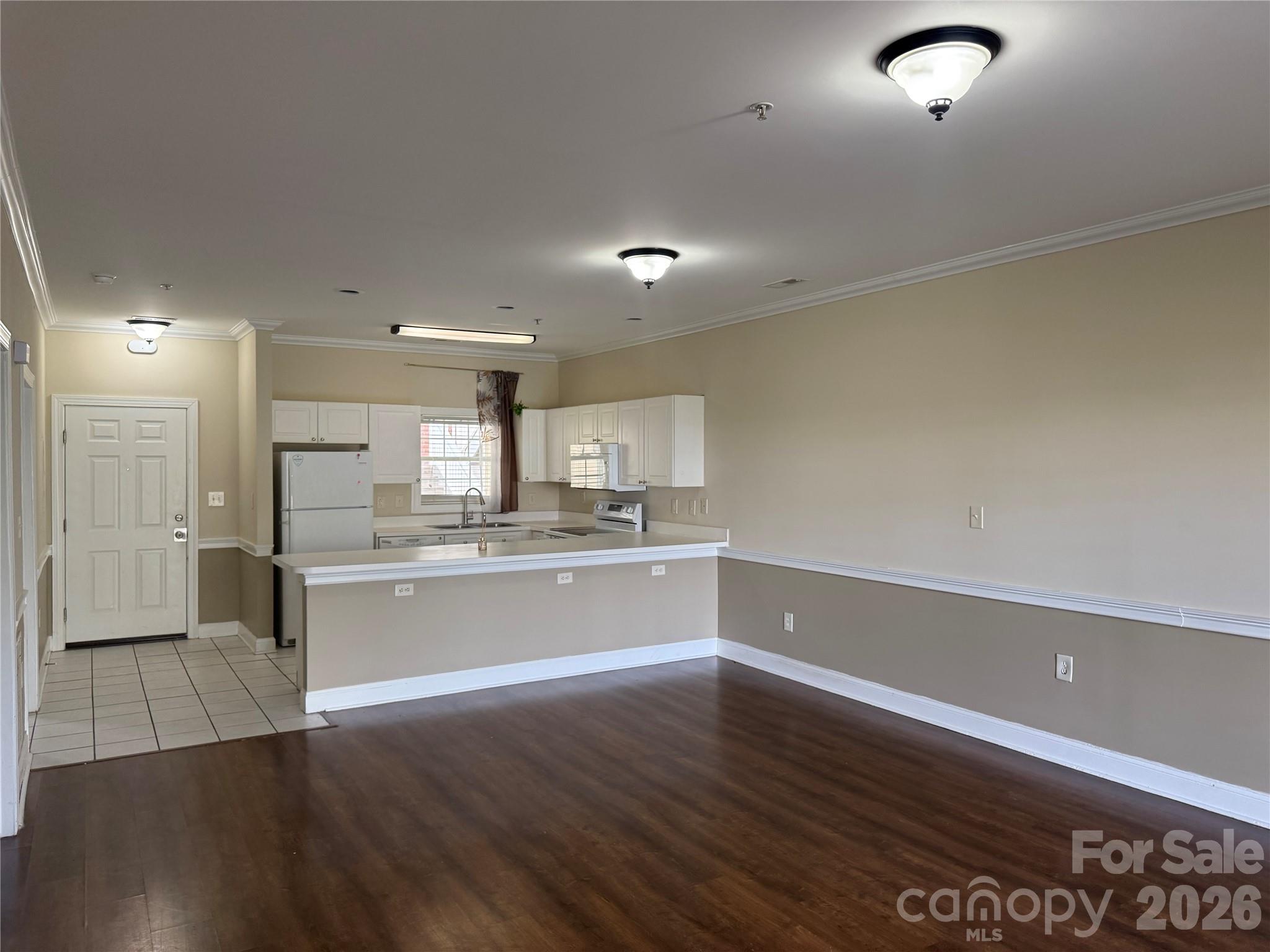 8913 Meadow Vista Road Charlotte, NC 28213 - Photo 9 of 30 a view of kitchen with wooden floor