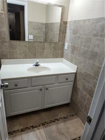 $3,700 | 12990 Meridian Court, Alpharetta, GA 30005