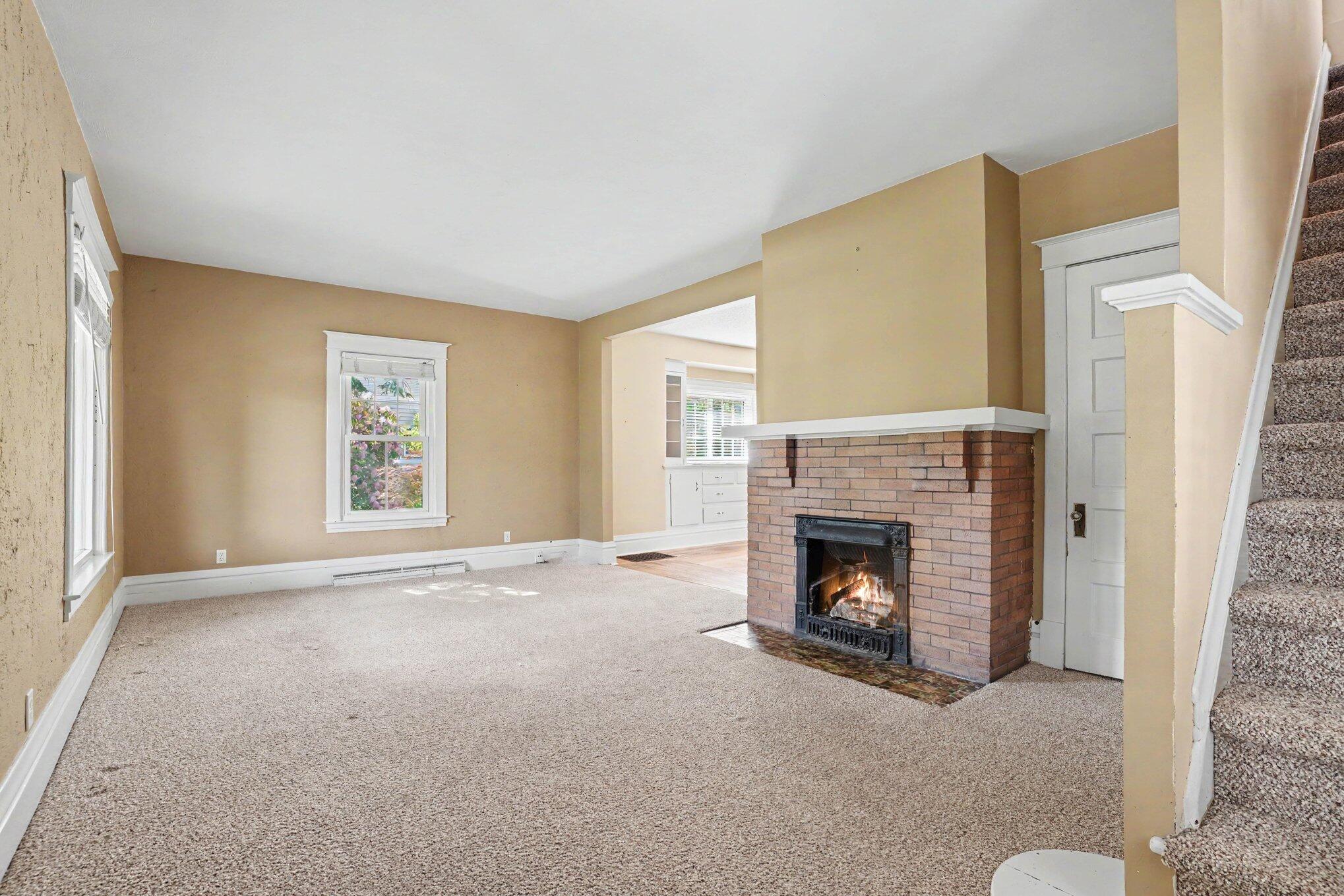 1330 West Maple Street Kalamazoo, MI 49008 - Photo 6 of 25 005_file_8378