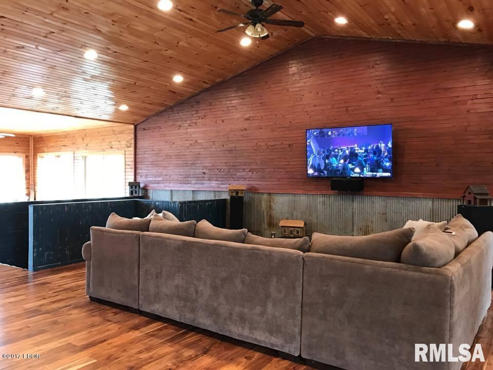 1051 Hallidayboro Road Elkville, IL 62932 - Photo 13 of 24 Gallery Image 13