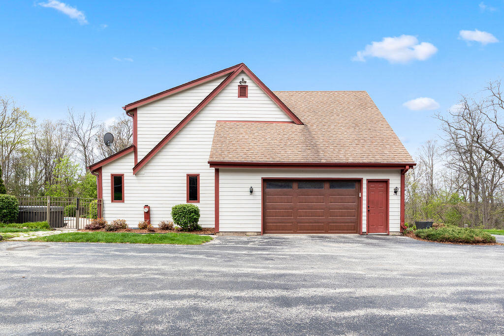 16995 West Small Road New Berlin, WI 53151 - Photo 45 of 48 Attached Garage