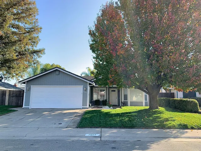 $3,100 | 7607 Harmony Oaks Way, Sacramento, CA 95828