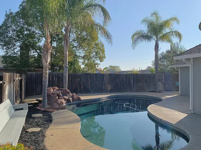 $3,100 | 7607 Harmony Oaks Way, Sacramento, CA 95828