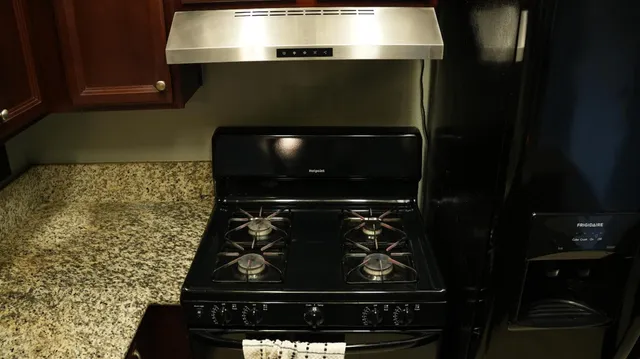 $3,100 | 7607 Harmony Oaks Way, Sacramento, CA 95828