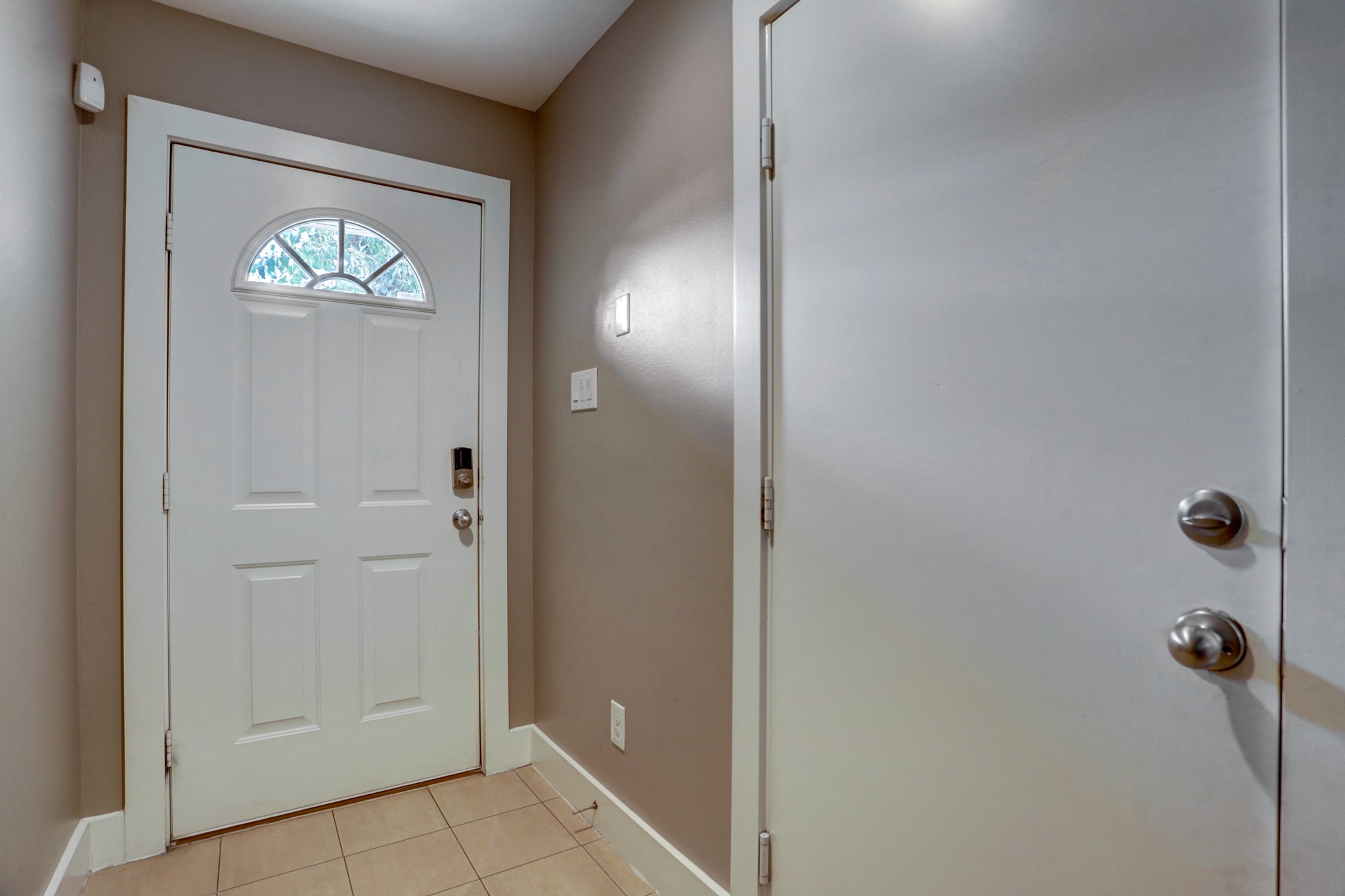 7650 Springhill Street, Unit 304 Houston, TX 77021 - Photo 3 of 18 a view of an entryway door