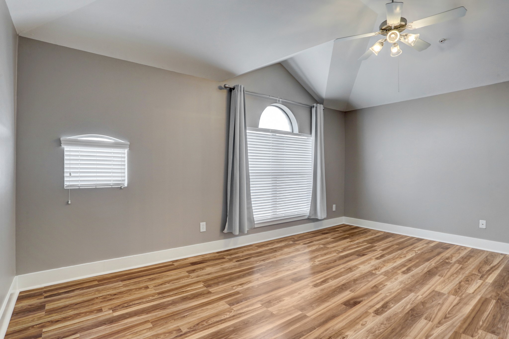 7650 Springhill Street, Unit 304 Houston, TX 77021 - Photo 10 of 18 a view of empty room with window