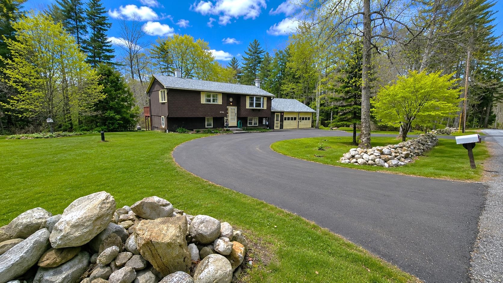 2121 N Road Sunderland, VT 05250 - Photo 5 of 29
