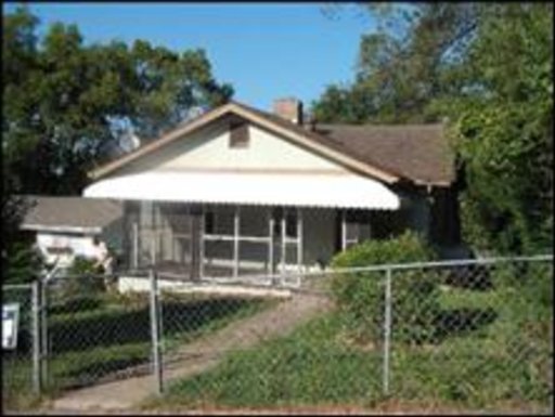 320 Surrey Road Knoxville, TN 37915 - Photo 1 of 1 Primary Photo
