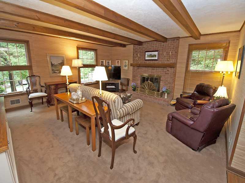 940 Field Club Road Fox Chapel, PA 15238 - Photo 10 of 16 Family Room.