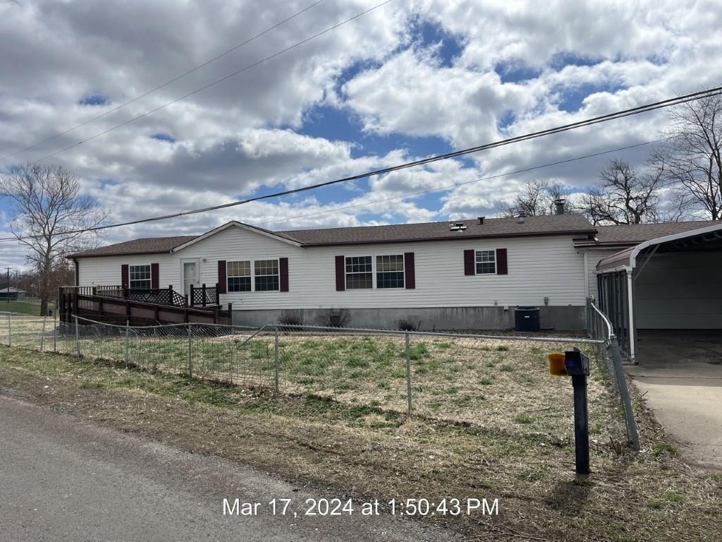 3008 Southwest Lakefront Ln West  