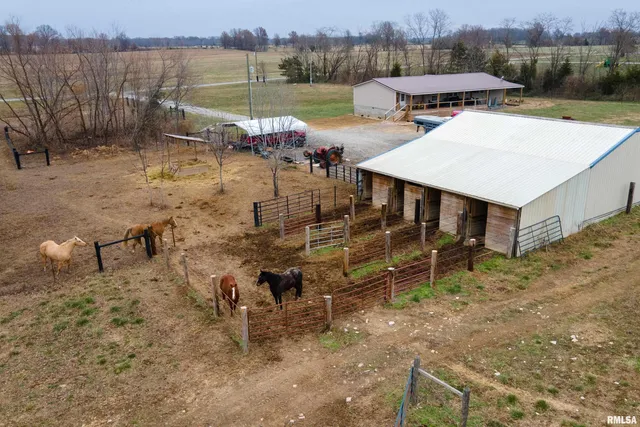 $295,000 | 3996 Belgium Road, Mulkeytown, IL 62865