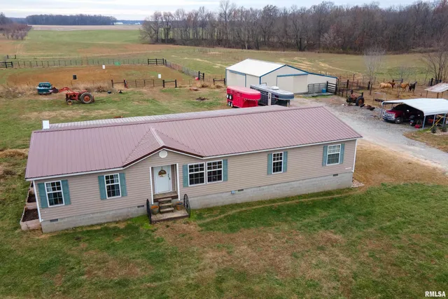$295,000 | 3996 Belgium Road, Mulkeytown, IL 62865