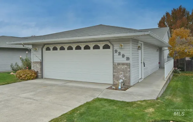 $349,000 | 929 Cypress Court, Unit B, Lewiston, ID 83501
