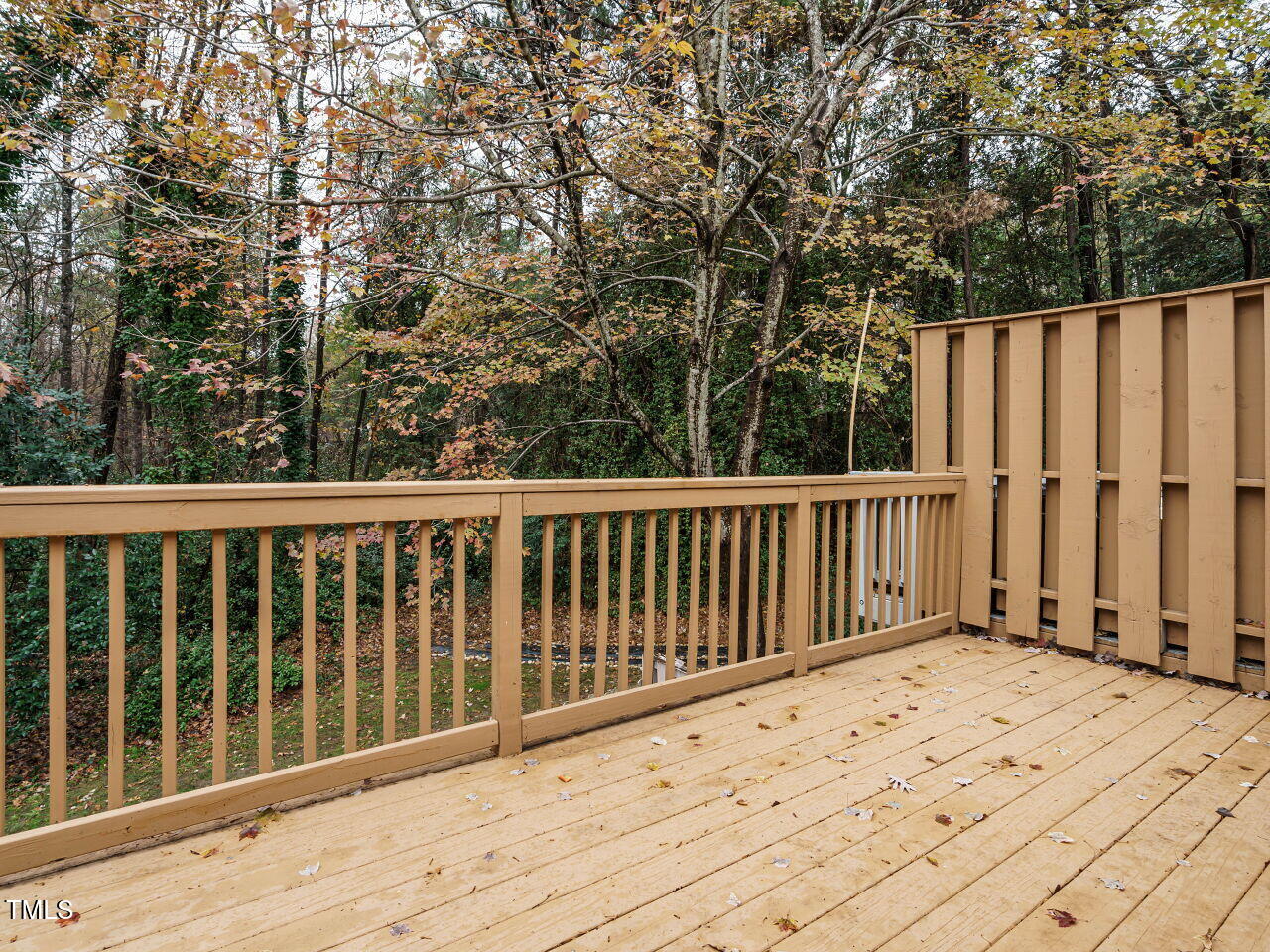 5855 Branchwood Road Raleigh, NC 27609 - Photo 23 of 34 023-1280x960-deck