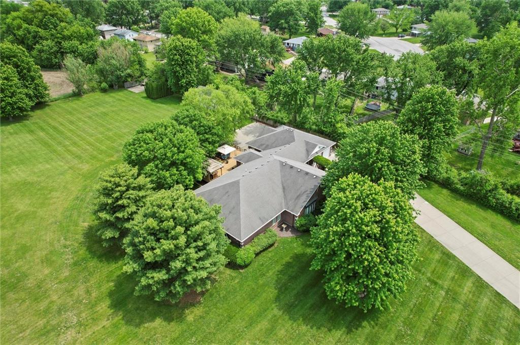 1601 Lynn Road Excelsior Springs, MO 64024 - Photo 2 of 72
