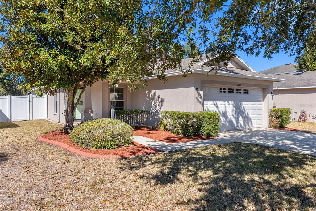 12311 Boot Spur Way Spring Hill, FL 34610 - Photo 3 of 37