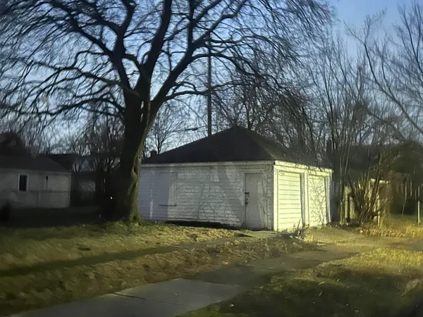 $1,300 | 14079 Edmore Drive, Detroit, MI 48205