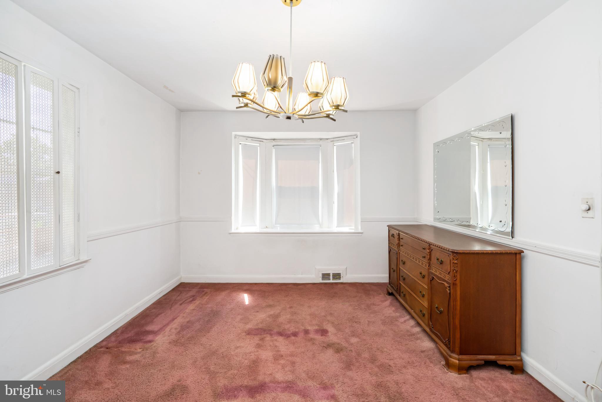 4009 Brookhill Road Baltimore, MD 21215 - Photo 7 of 27 Host Your Next Dinner Party