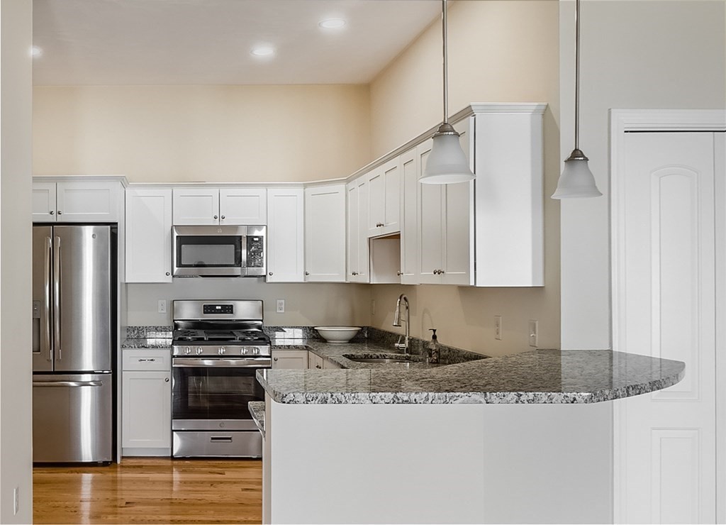 53 Tea Party Circle, Unit 53 Holden, MA 01520 - Photo 5 of 28