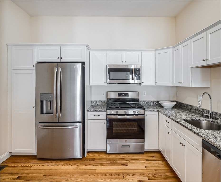 53 Tea Party Circle, Unit 53 Holden, MA 01520 - Photo 7 of 28