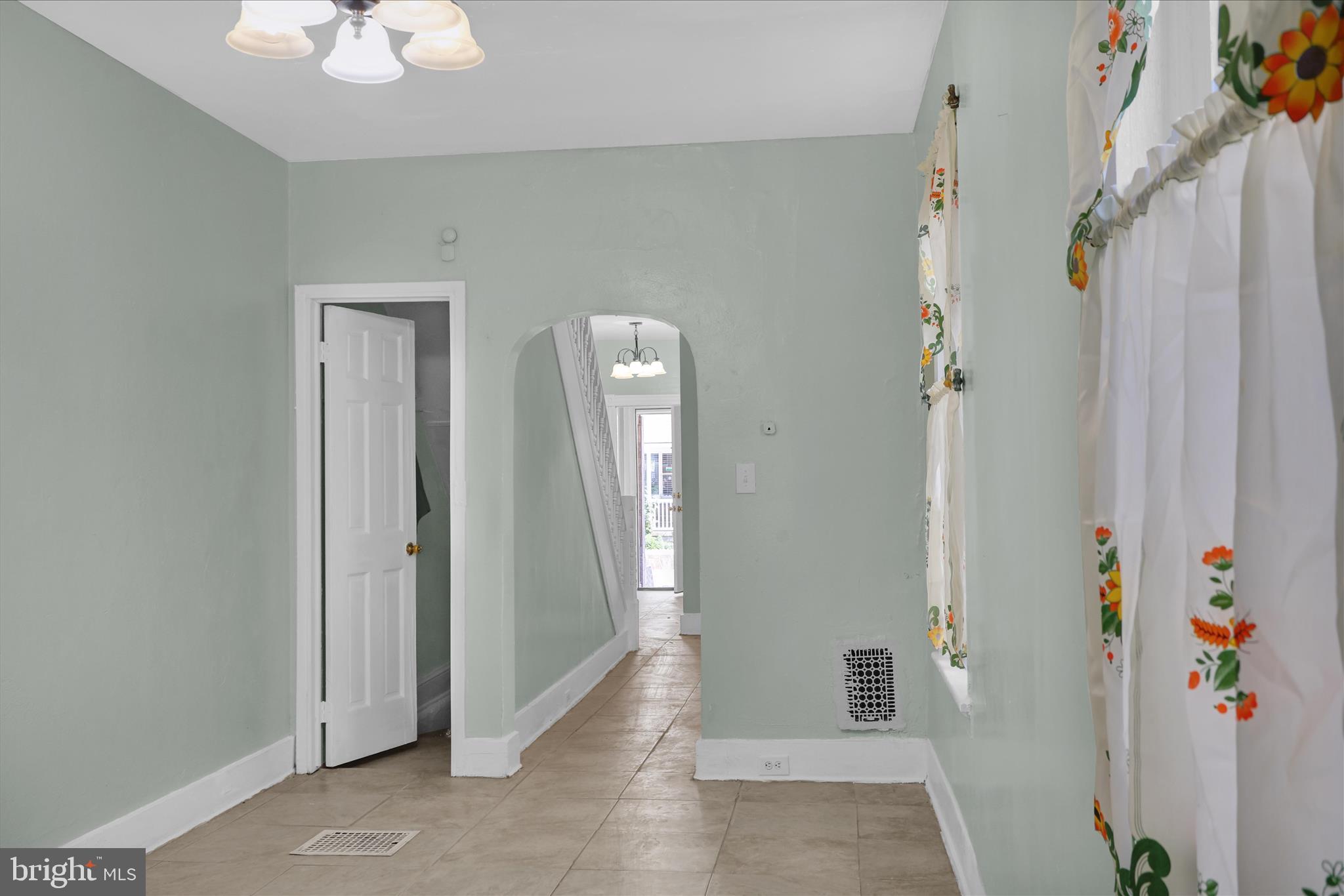 202 West Green Street Reading, PA 19601 - Photo 8 of 31 E26A6710