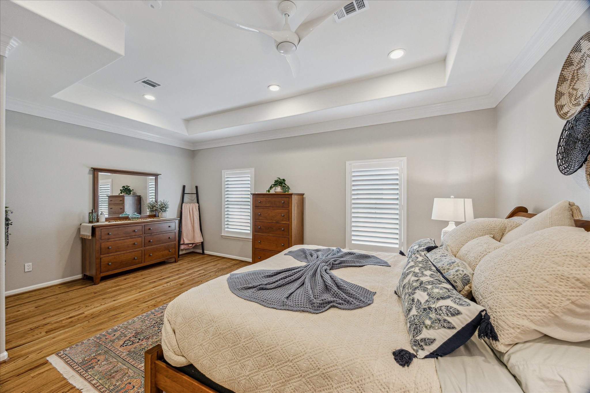 544 Bomar Street Houston, TX 77006 - Photo 30 of 43 An additional view of this spacious third-floor suite reveals the potential for a separate sitting area—ideal for a reading nook, or cozy lounge space. The room’s generous proportions, high ceilings, and elegant architectural details make it a true personal haven.