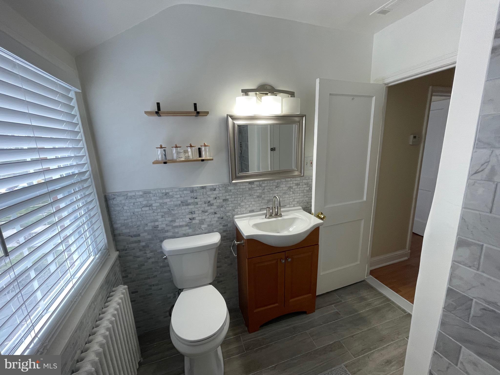 4526 Northwood Drive Baltimore, MD 21239 - Photo 8 of 20