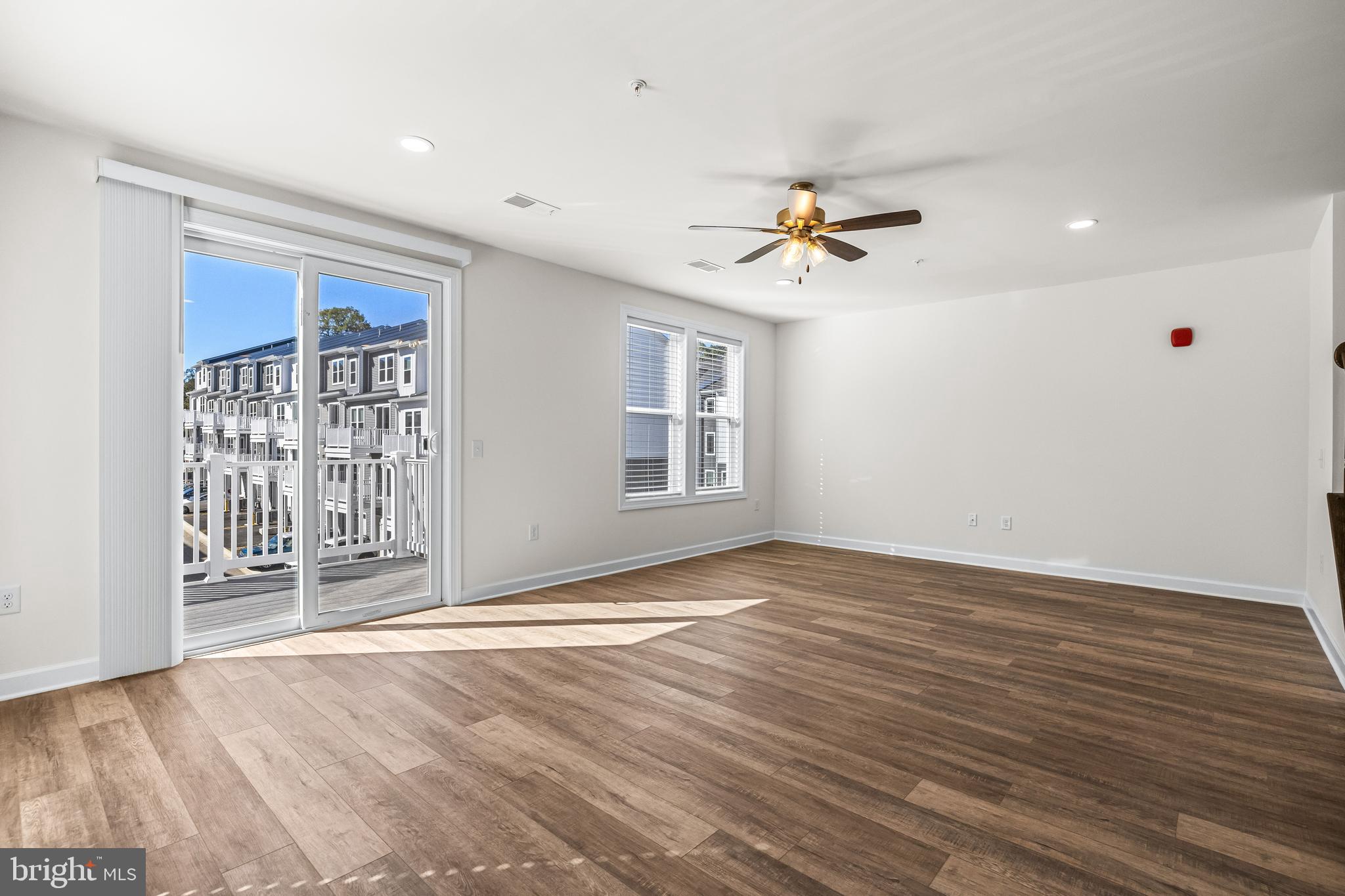 900 Gilbert Road, Unit 3614A Aberdeen, MD 21001 - Photo 9 of 23 a view of an empty room with a window