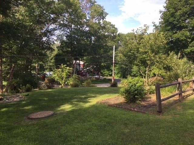 21 Harkness Road North Smithfield, RI 02896 - Photo 3 of 40
