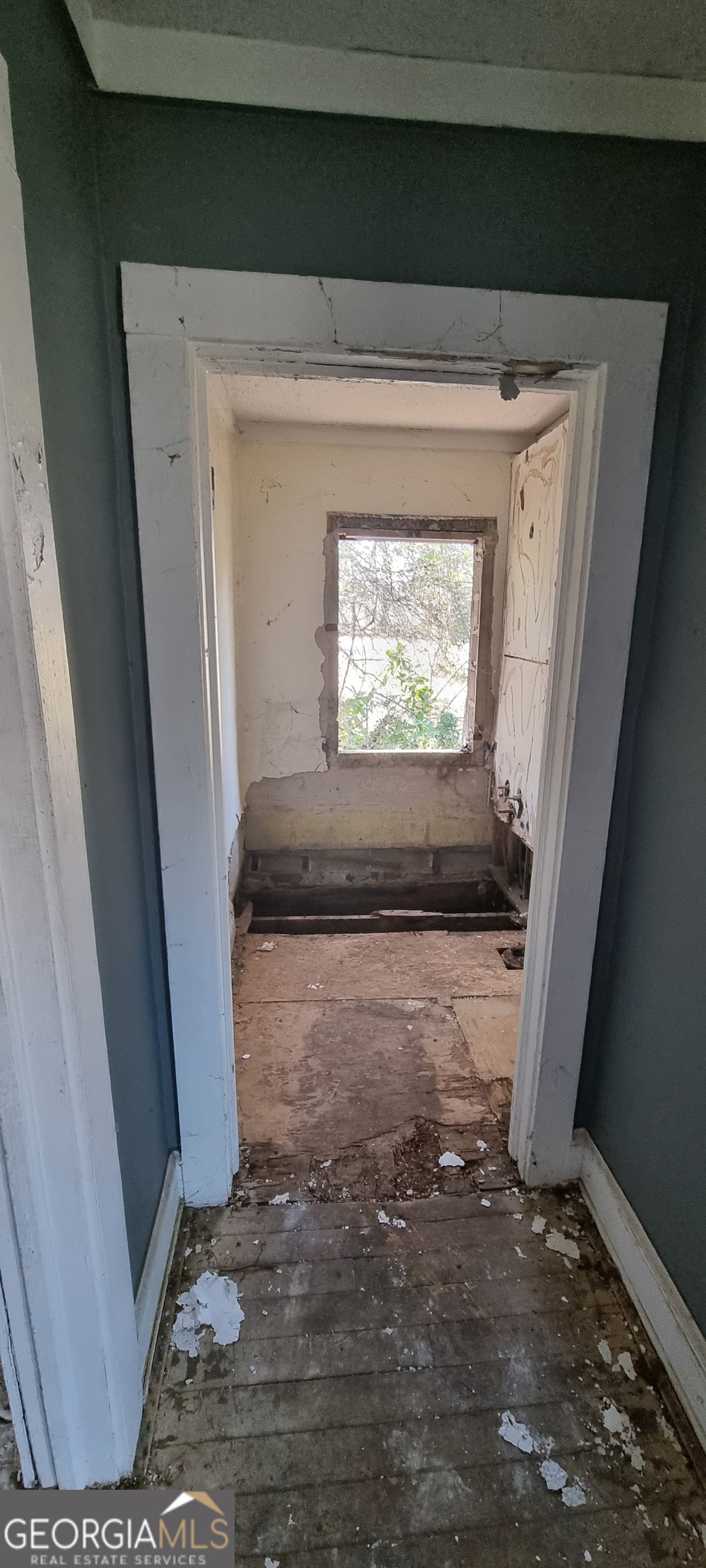 19 Landers Street Newnan, GA 30263 - Photo 27 of 40 a view of an empty room