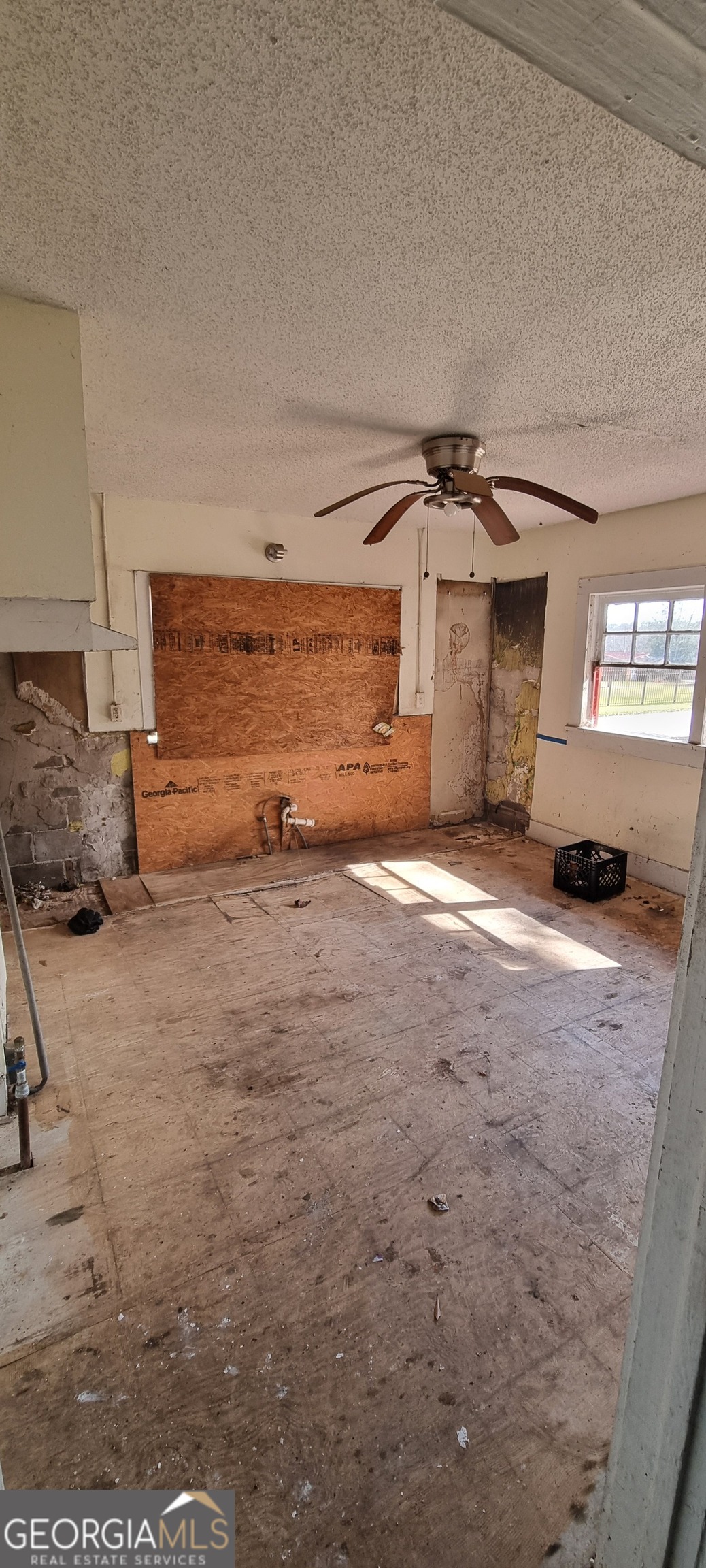 19 Landers Street Newnan, GA 30263 - Photo 31 of 40 a view of a car garage