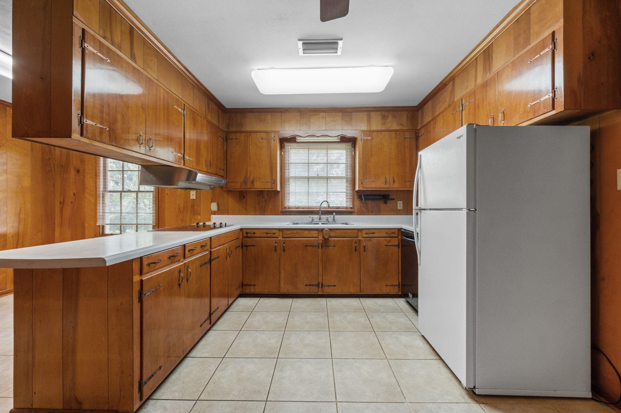 301 East 10th Street Bay Minette, AL 36507 - Photo 35 of 52 Kitchen