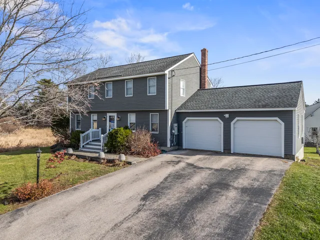 $749,000 | 16 Orchard Farm Road, York, ME 03909