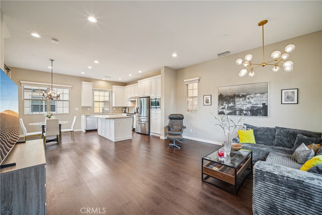 107 Kestrel Irvine, CA 92618 - Photo 6 of 46